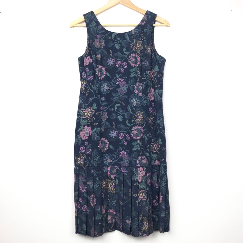VTG Black Metallic Floral Pleated Hem Dress (9/10)